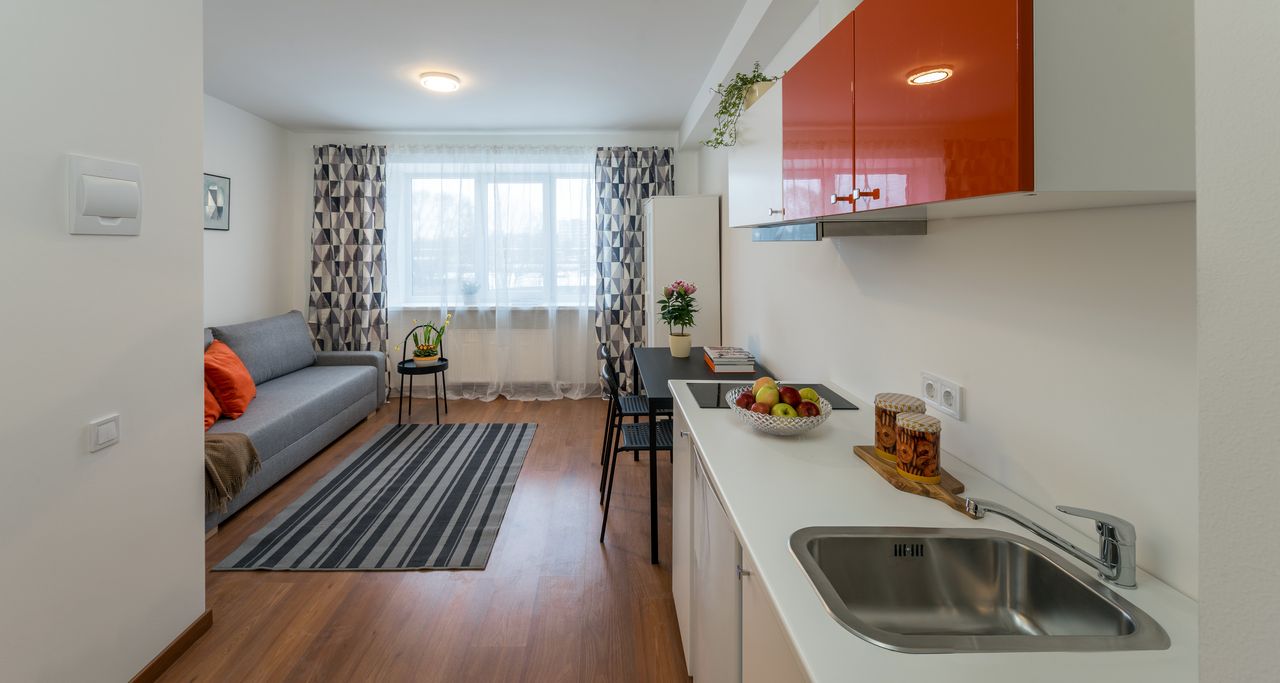Intérieur d'un studio.